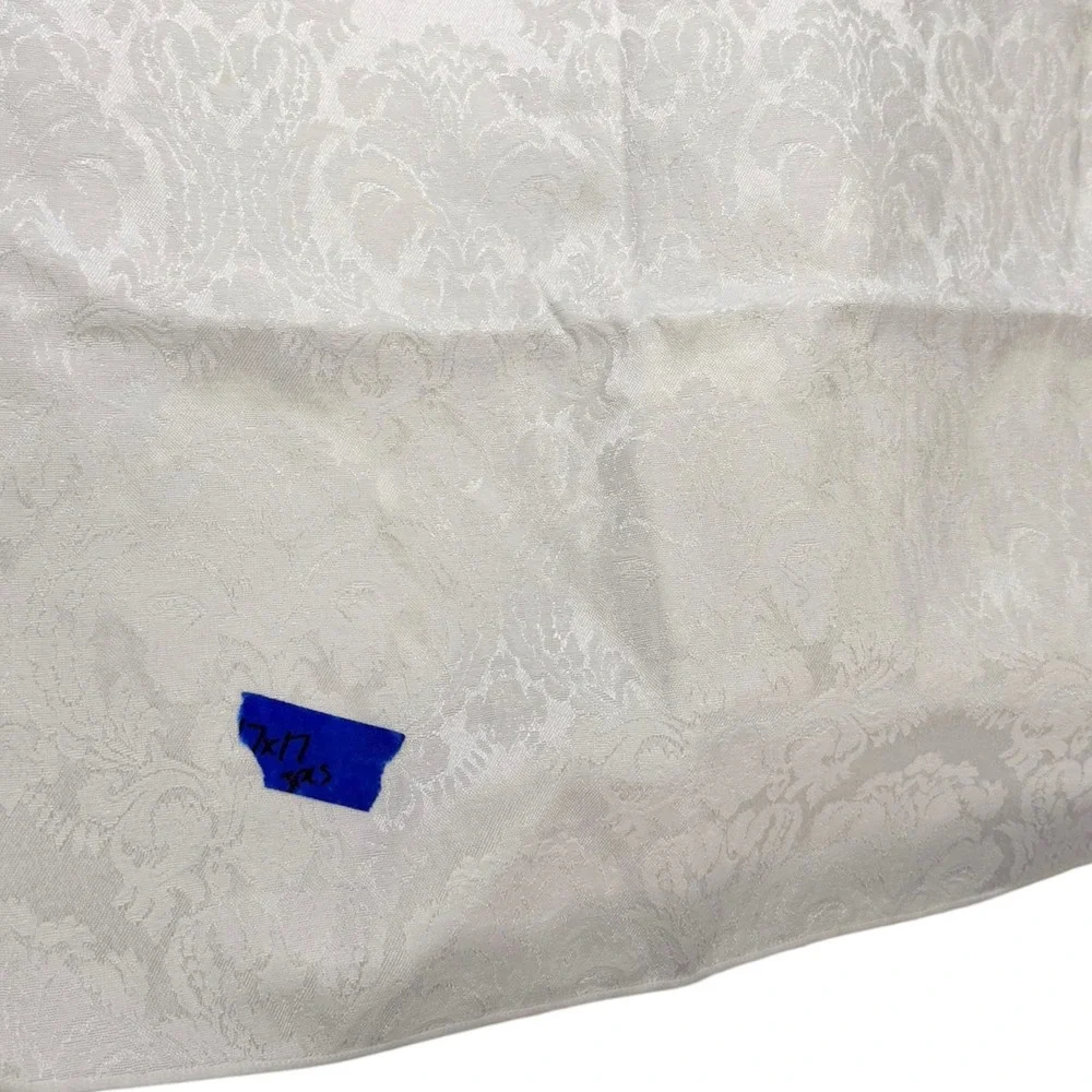 92x52 White Tablecloth 3 Napkins Set Damask Jacquard Scroll Regencycore Wedding